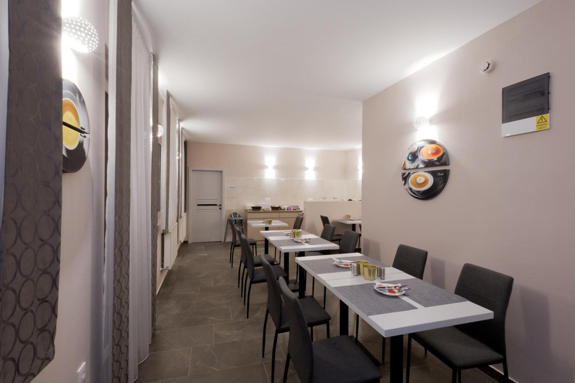 Bubble Hotel Es Rendezvenykoezpont Zalaegerszeg Eksteriør billede
