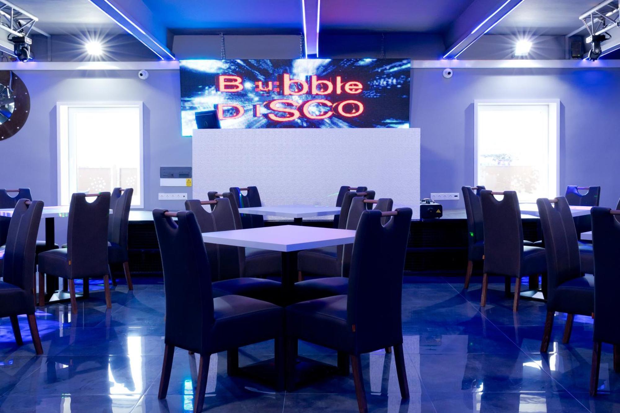 Bubble Hotel Es Rendezvenykoezpont Zalaegerszeg Eksteriør billede